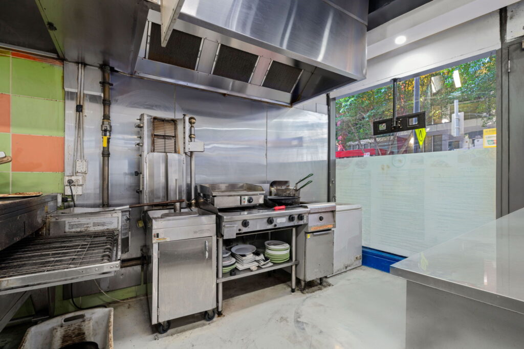 10-web-or-mls-42-CaravelLn-Docklands-1