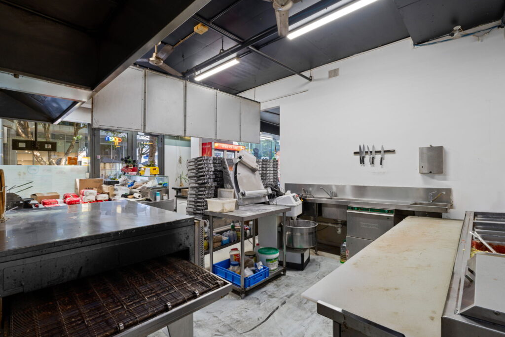 12-web-or-mls-42-CaravelLn-Docklands-4