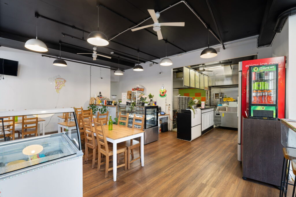6-web-or-mls-42-CaravelLn-Docklands-2
