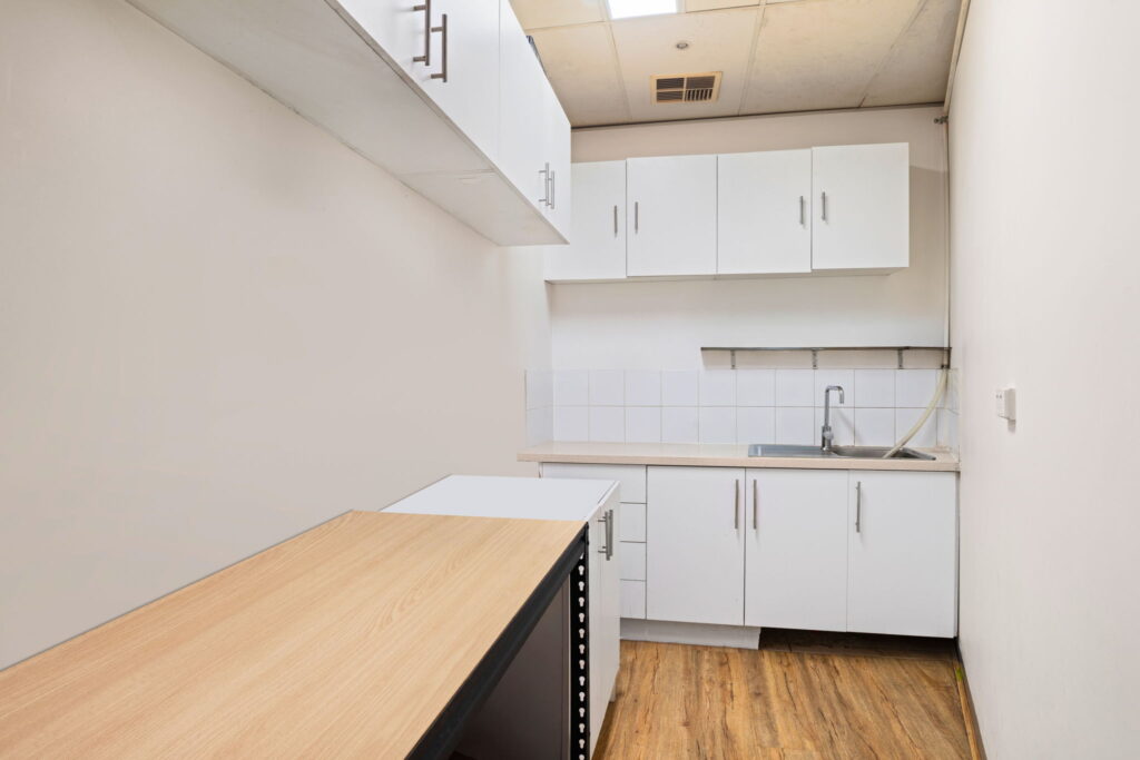 7-web-or-mls-23-RakaiaWay-Docklands-7
