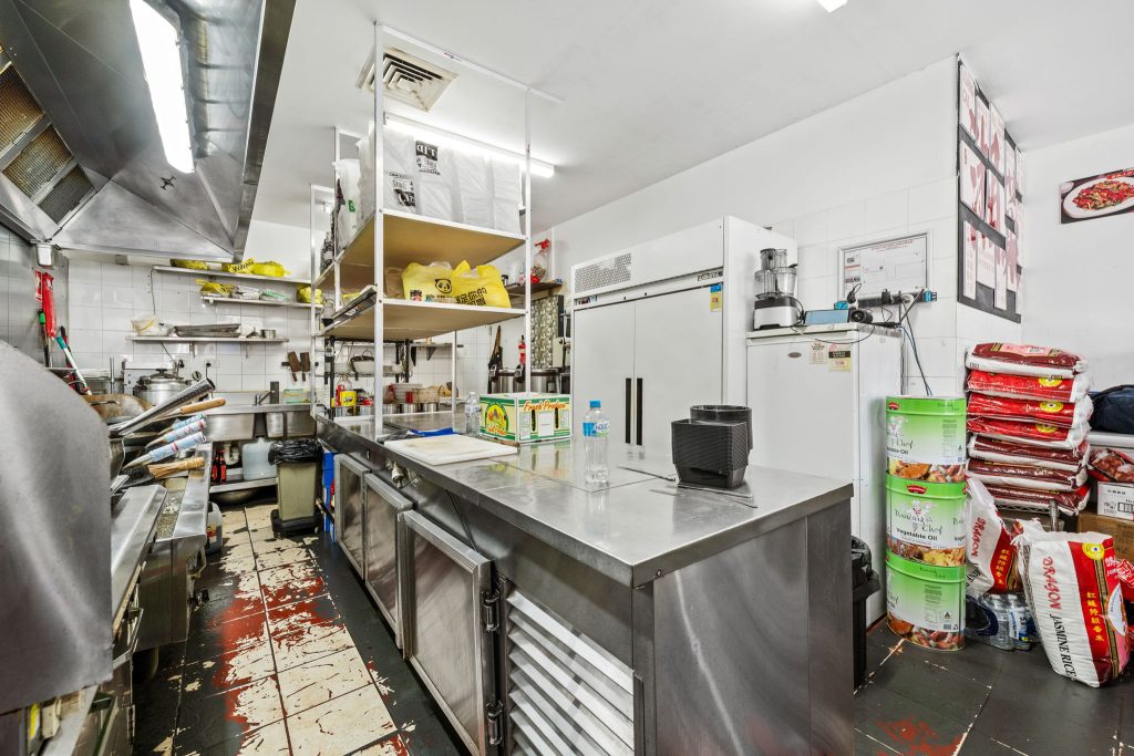 4-web-or-mls-Shop 6 479 Swanston St, Melbourne-4