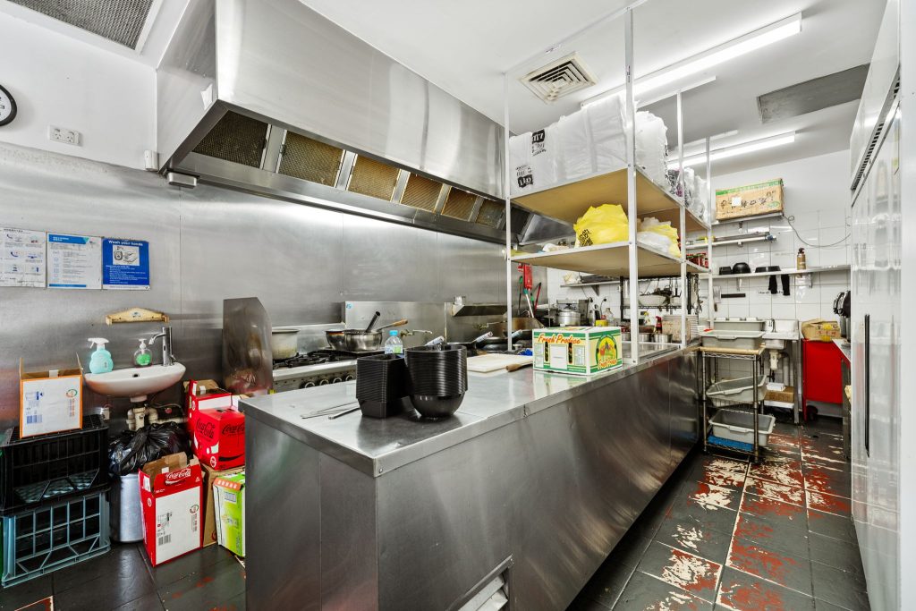 5-web-or-mls-Shop 6 479 Swanston St, Melbourne-5