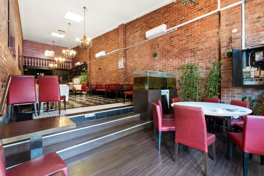 Burke Road Restaurant Shop – 732 Burke Road, Camberwell
